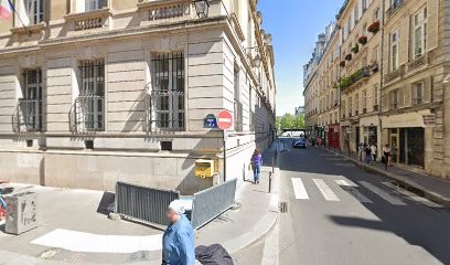Company Des Études Arméniennes, Centre de Formation à Paris 07