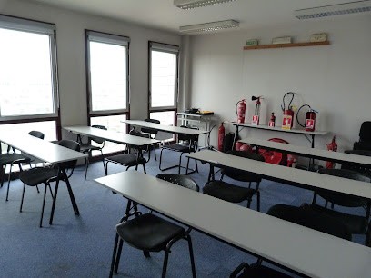 Infiss - Centre De Formations : Prévention Des Incendies, Détection Incendie, Sécurité, Évacuation, Centre de Formation à Montigny-le-Bretonneux