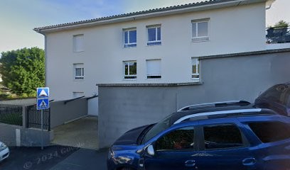 L'école Des Femmes, Centre de Formation à Genay