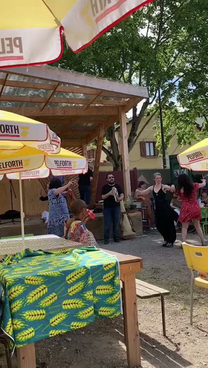 Pane, Amore E Castagnette - École De Danse Centre De Formation à Pontault-Combault