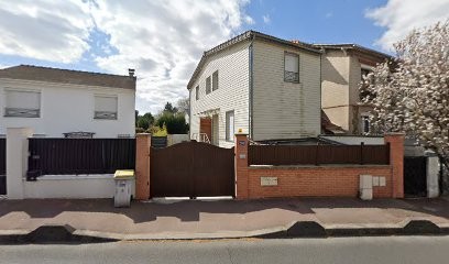 Massdayresearch, Centre de Formation à Nanterre