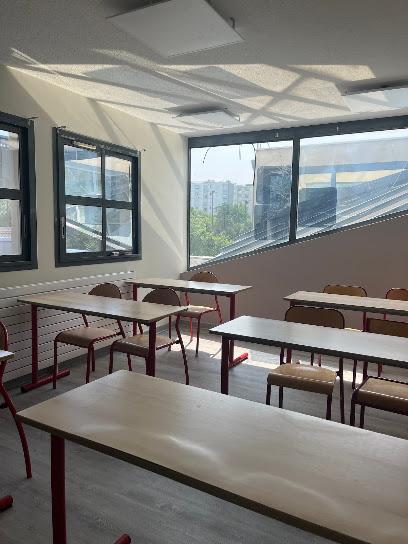 Ecs Lyon | Ecole Du Commerce Et Du Service Centre De Formation à Vaulx-en-Velin
