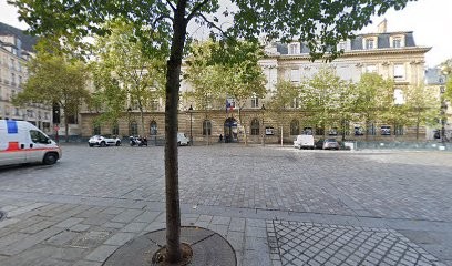 Center De Recherche Et De Formation, Centre de Formation à Paris 04