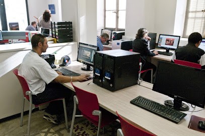 Munitique Training Center And Espace Public Numérique, Centre de Formation à Toulon