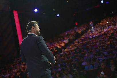 Clément Bergon - Formations, Coaching & Conférences En Management, Centre De Formation à Cambernard