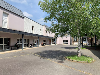 Maison Familiale Rurale, Centre De Formation à Goven