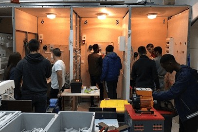 Adef Departmental Association D'études Et De Formation, Centre de Formation à Marseille 01