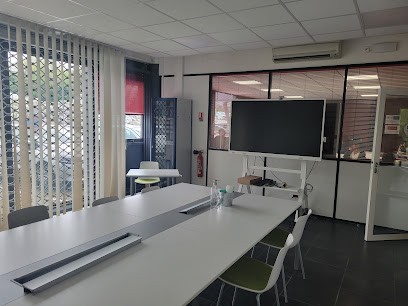 Educational Center Polyvalent De L'union, Centre de Formation à Saint-Jean