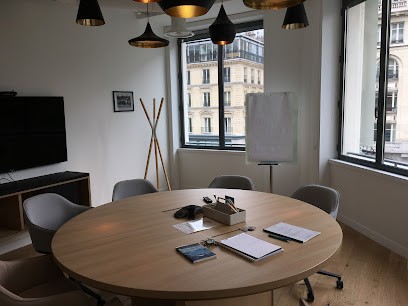 Human Aura 17, Centre de Formation à Paris 02