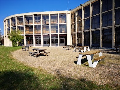Croix-Rouge Compétence Hauts-De-France, Site De Lamorlaye, Centre de Formation à Lamorlaye