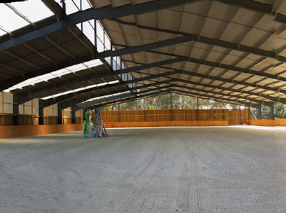 L'académie Equicoaching, Centre De Formation à Cornillon-Confoux