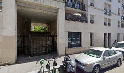 The Studio Of Varieties, Centre de Formation à Paris 11