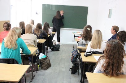 Cpmp - Classes Preparatory Aux Concours Paramédicaux, Centre de Formation à Lille