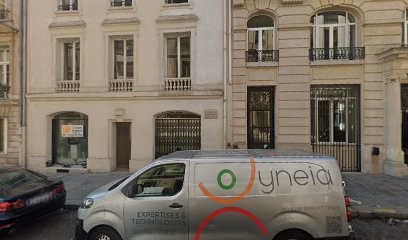 Custom, Centre de Formation à Paris 08