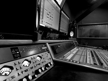 Training Ecole - On Air | Training Center Aux Métiers Du Son, Centre de Formation à Labastide Saint Pierre