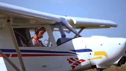 Air Fly 17, Centre de Formation à Saint-Just-Luzac