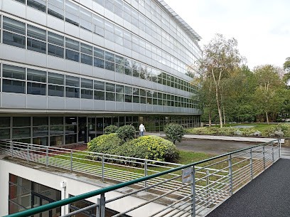 Ambient IT, Centre de Formation à Pantin