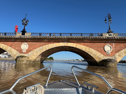 Surlesflots.com, Centre De Formation à Lugon-et-l'Île-du-Carnay