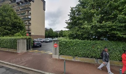 Muckenhirn Eric, Centre de Formation à Montgeron