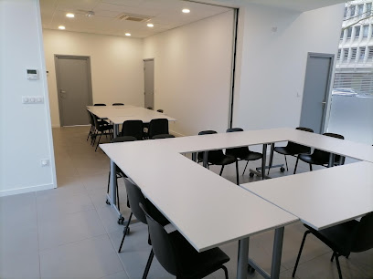 "Le 215" Centre De Formations Bafa - Bafd - Aroéven Hauts-De-France Centre De Formation à Lille
