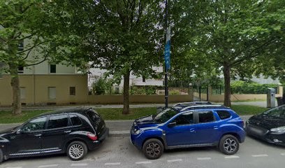 Pholsena Viroune, Centre de Formation à Saint-Denis