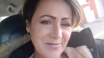 Stephanie Karl Formations Onglerie, Ongles Americains, Poppit, Tout For Beauty Des Ongles Centre De Formation à Carpentras