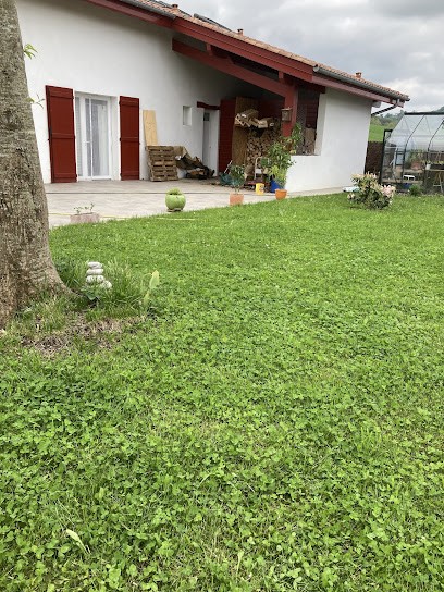 Les Couleurs De William Berton, Centre de Formation à Hasparren