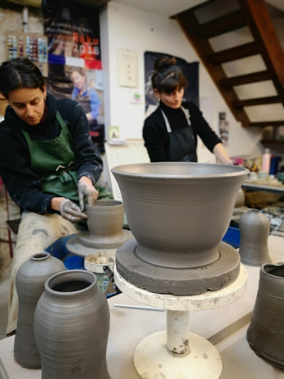 Agir Céramique - L'ecole Des Céramistes, Centre De Formation à Campestre-et-Luc