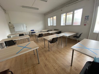 Defi83 Hyeres, Centre de Formation à Hyères