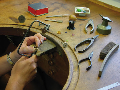 Centre De Formation Aux Métiers De La Bijouterie - Joaillerie, Centre De Formation à Ennery