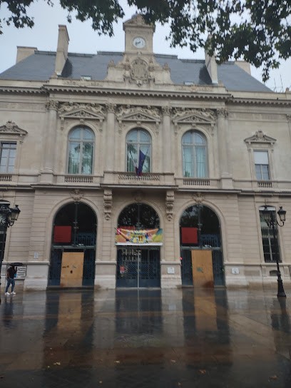 Association Veterinary Equine French A.v.e.f, Centre de Formation à Paris 11