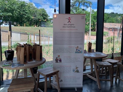 Des projets des hommes, Centre de Formation à Saint-Laurent-du-Var