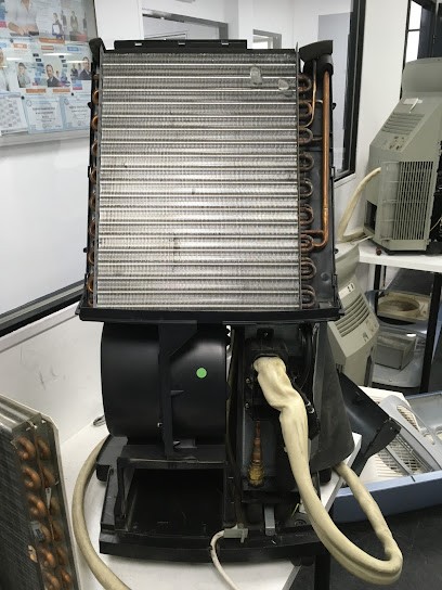 B - Montreuil, Centre de Formation à Torcy